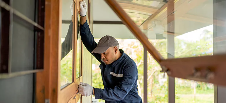 Double Hung Vinyl Window Sash Replacement in Seminole, FL
